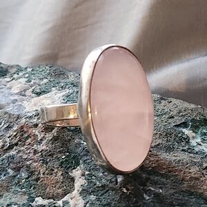 Vintage Large Oval Rose Quartz Sterling Silver Ring